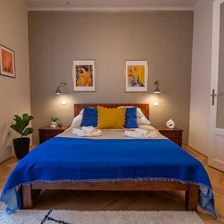 Be A Budapester Екстериор снимка